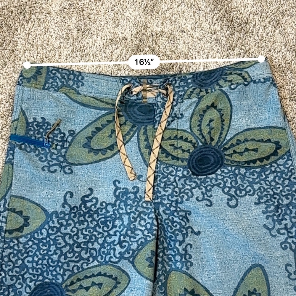 Patagonia Wavefarer Board Shorts Men’s Size 34 Blue Floral Print Zip Pocket - Picture 13 of 15